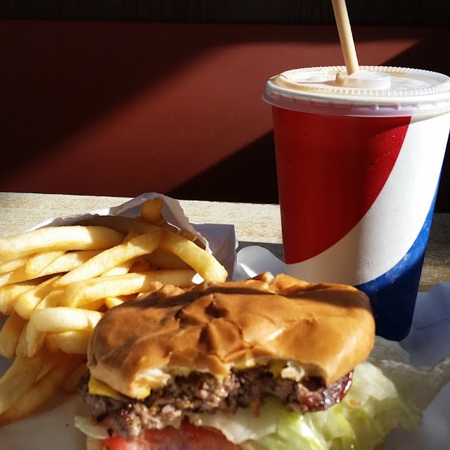 Jenny's Giant Burger